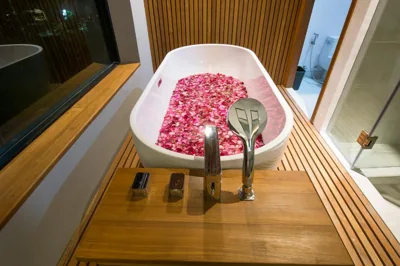 The Gallery Hotel Nai Harn – Foto 10